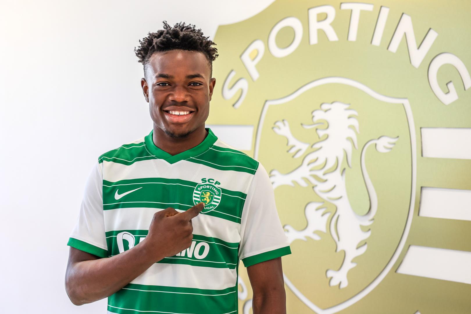 Fatawu Issahaku signs 5-year contract with Sporting CP • Sahara Football